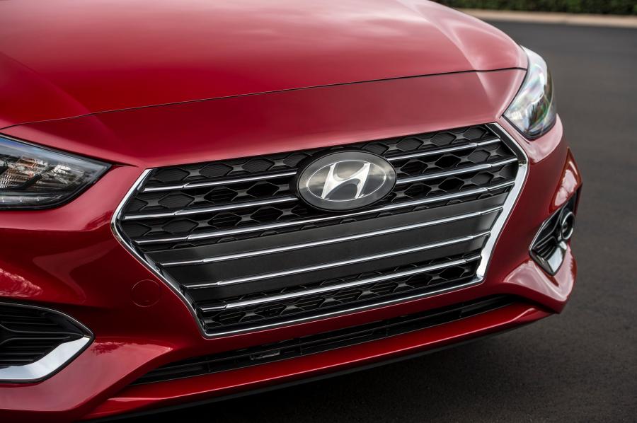 Детали экстерьера Hyundai Accent 2017 года  (NA) (фото 41 из 63)